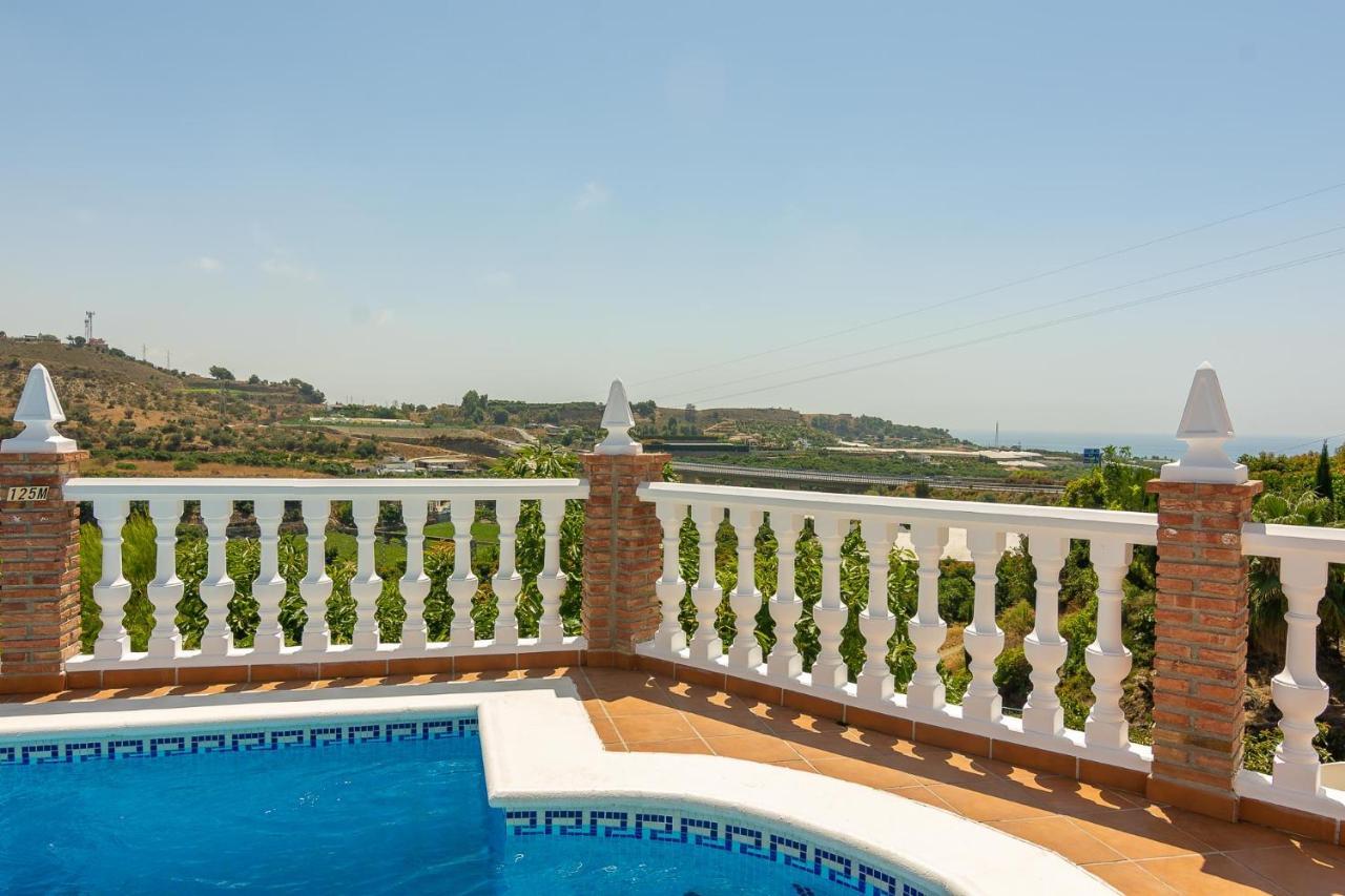 Villa Andalucia: Cerca De Todo, Intimidad Y Espacio 内尔哈 外观 照片